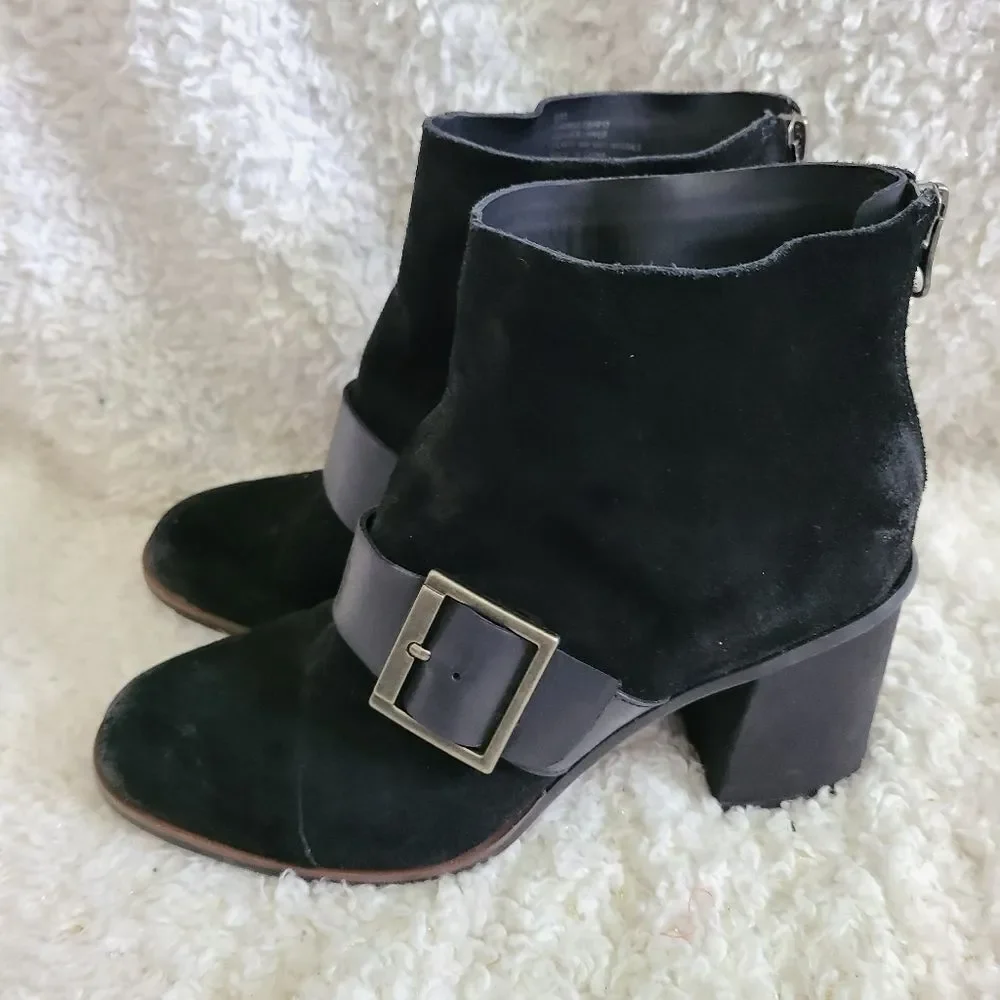 Korks Kork-Ease Denoon Black‎ Suede Buckle Bootie 8